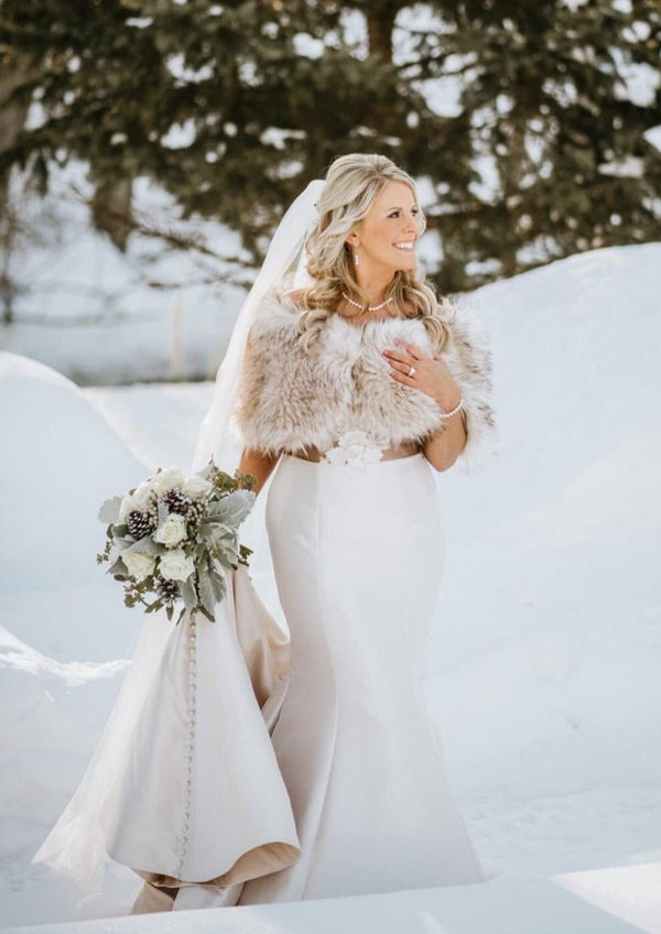 winter wedding dress with fur cape Bridal Winter Wedding Cloak Cape Hooded with Fur Trim Long Lady Xmas Winter Cape