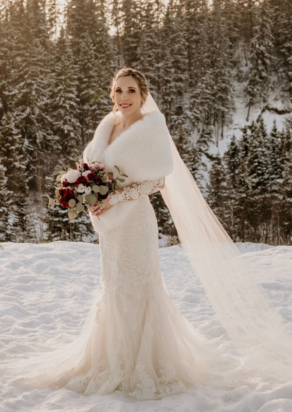 Fur Winter Wedding Dresses With Capes Jackson Hole Winter Wedding Tips Fur Winter Wedding Dresses With Capes Jackson Hole Winter Wedding Tips