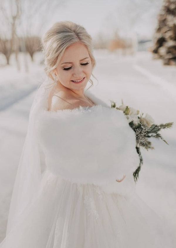 Ivory White Fur Shawl (Lilian Wht01)