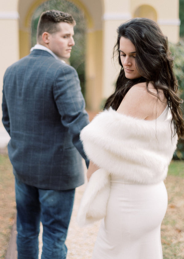 Ivory / White Fur Shawl (Lilian Ivy03)